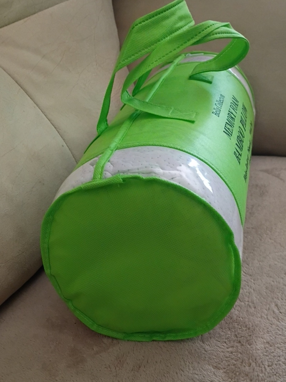 NWT.4 Queen Size Memory Foam Bamboo Pillow - Green - Picture 2 of 2